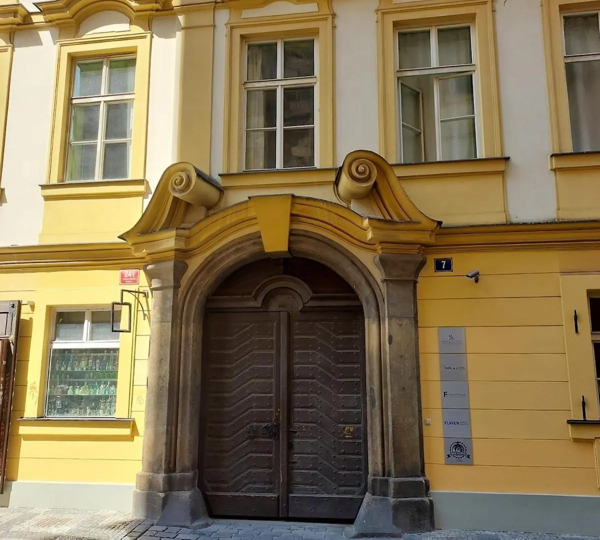 Just 3 Min Walk Old Town Center Private Room C Praag Tsjechië